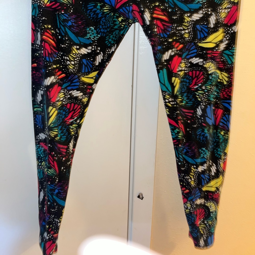 Butterfly leggings small soft